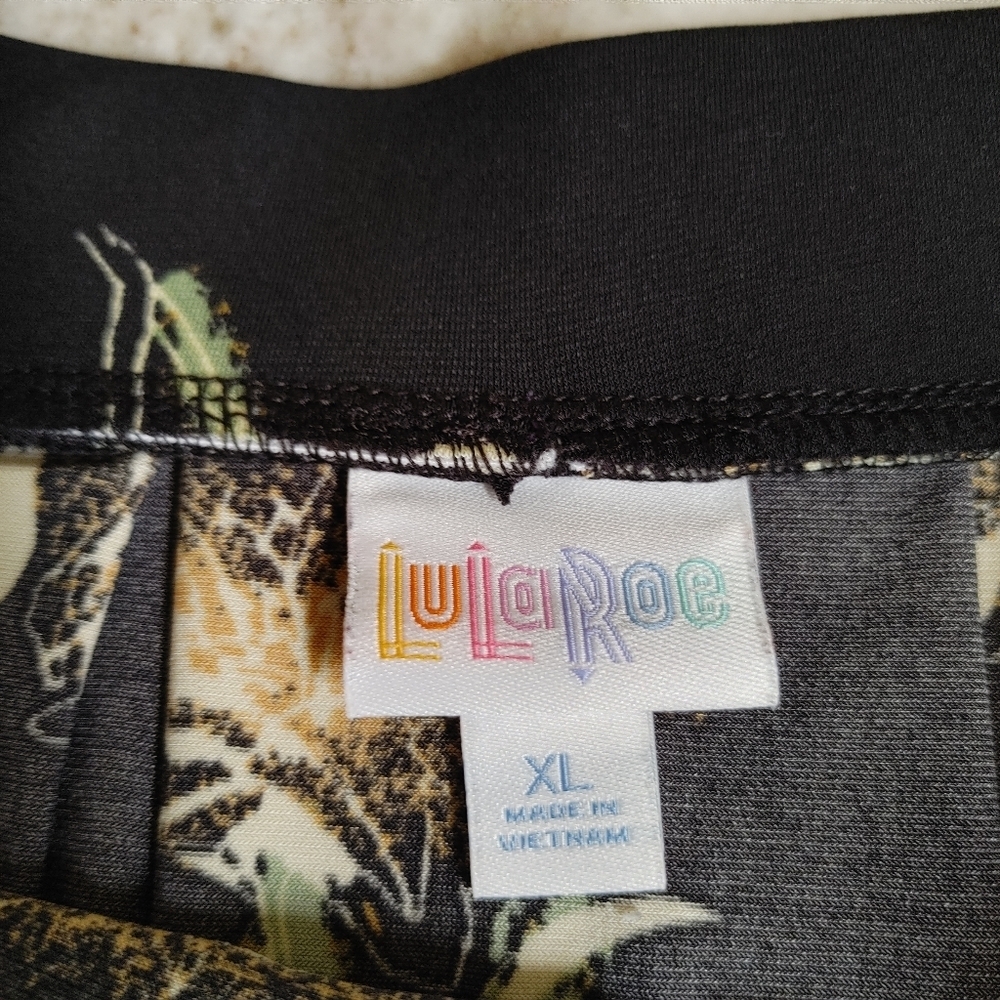 LuLaRoe Short Black Pleated Skirt with Pockets XL - Picture 4 of 6